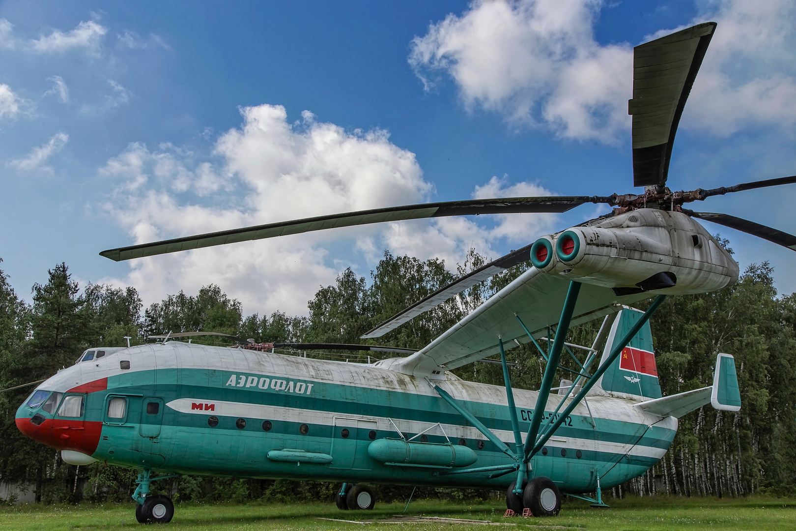 MIL Mi-12 größte Hubschrauber der Welt.