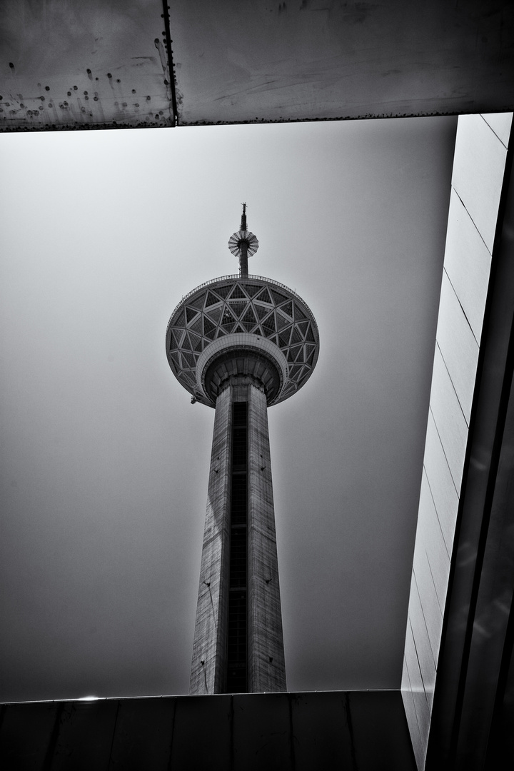 Miladtower