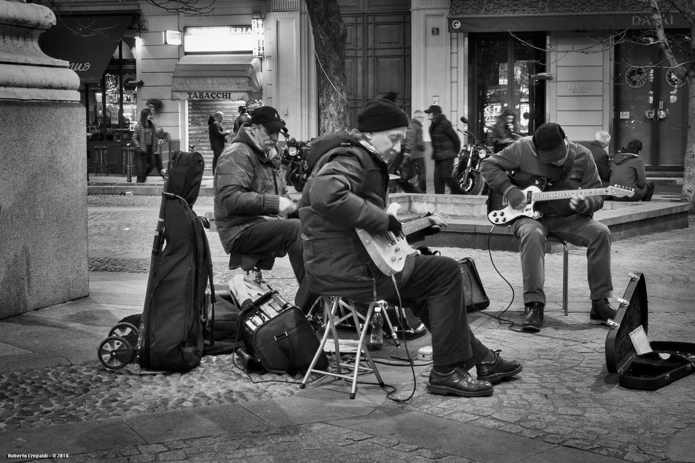 Milano, blues in Largo la Foppa