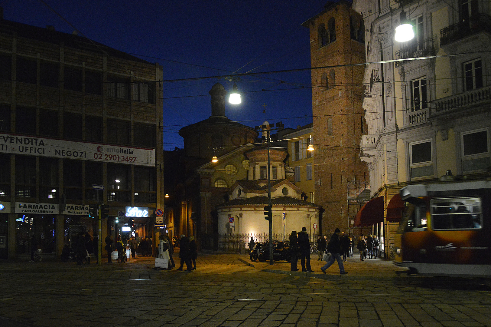 Milano by night