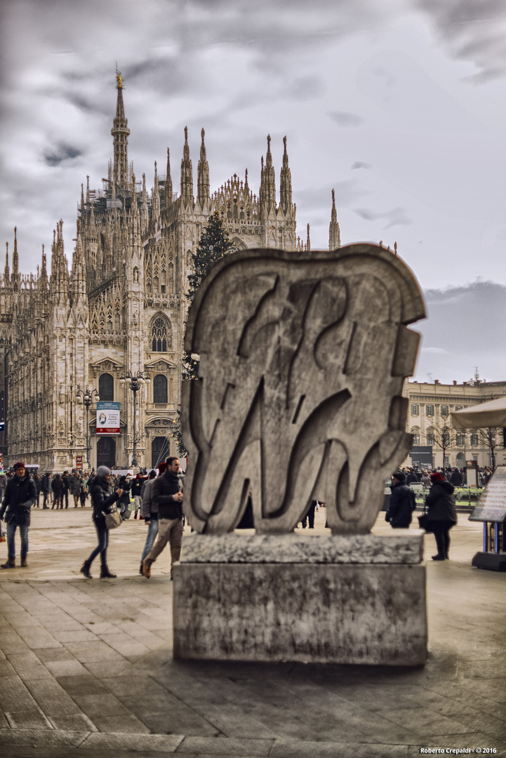 Milano, Sculture di Pietro Consagra