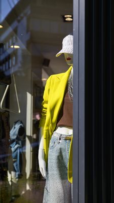 Milano - Yellow Jacket