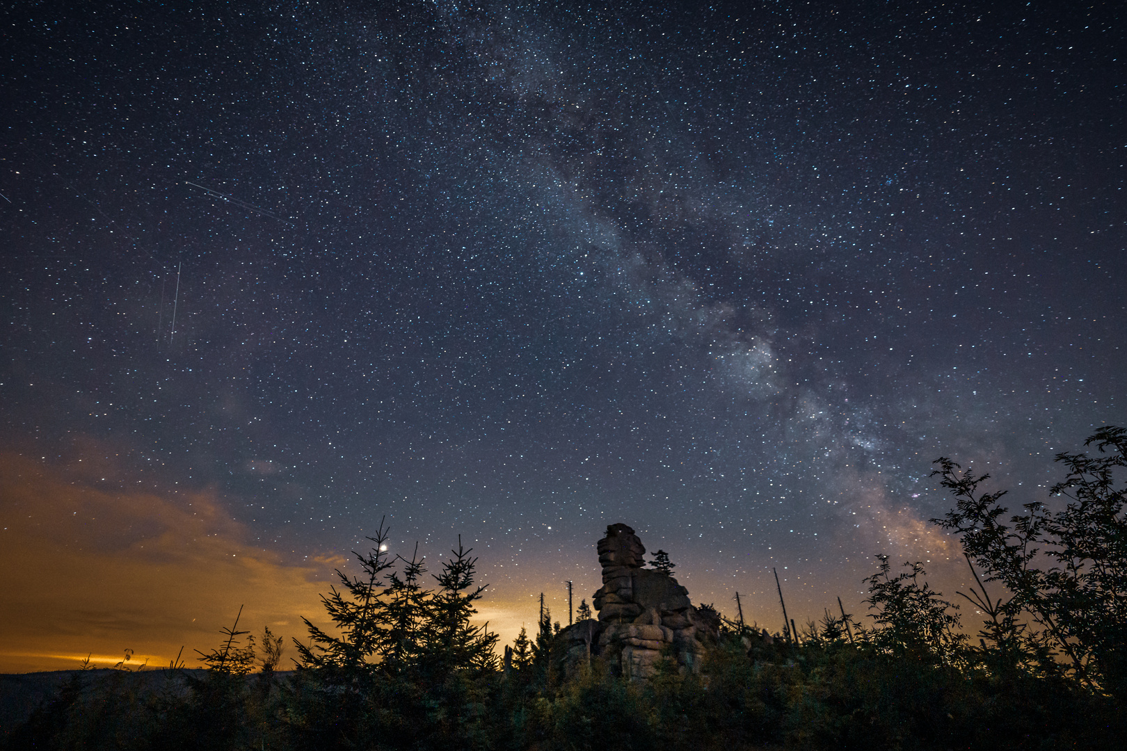 Milchstraße Sternenhimmel Dreisessel Berg im Bayerischen Wald