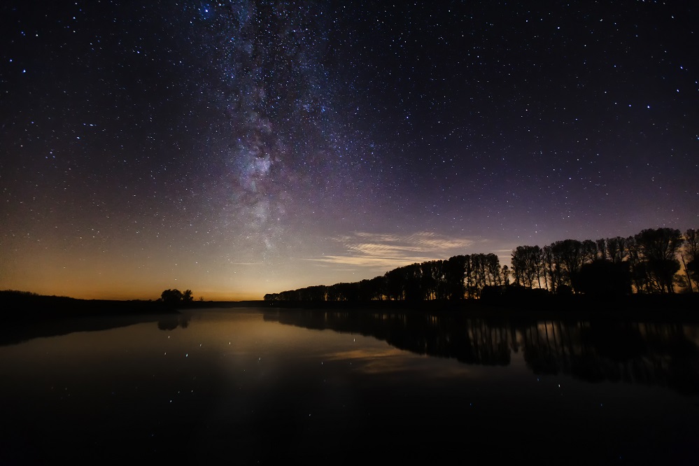 Milchstrasse über der Elbe