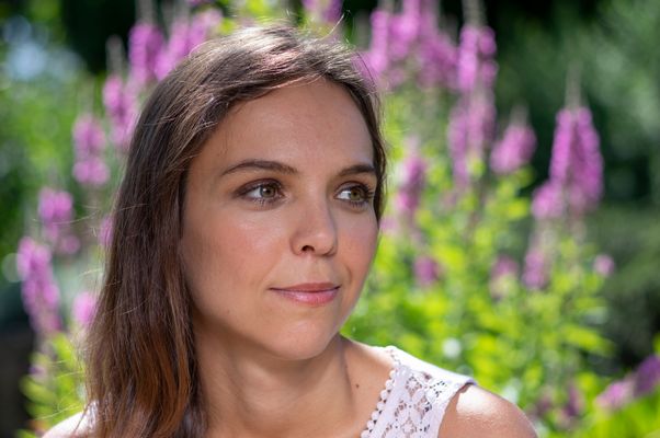 Milena im Berggarten (05)