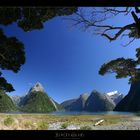 Milford Sound und Mitre Peak