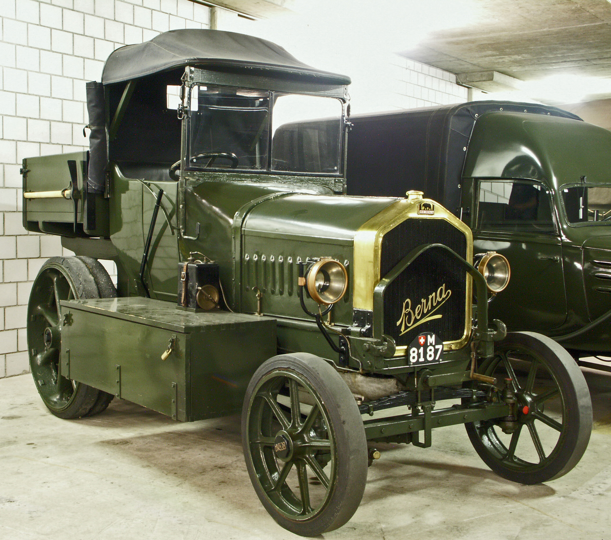 Militär-Lastwagen Berna 1920