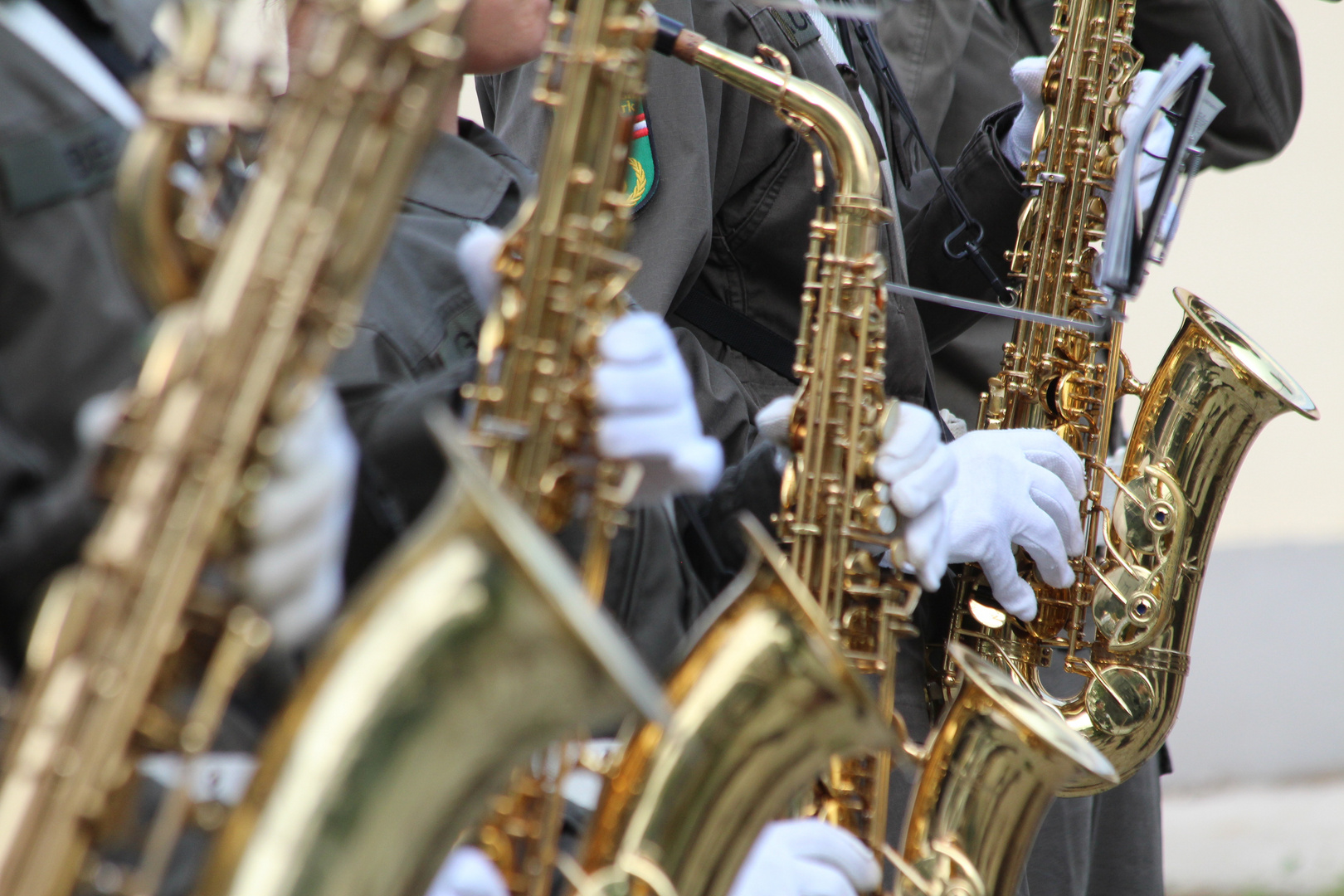 Militärmusik in AUT kann auch "Militär"