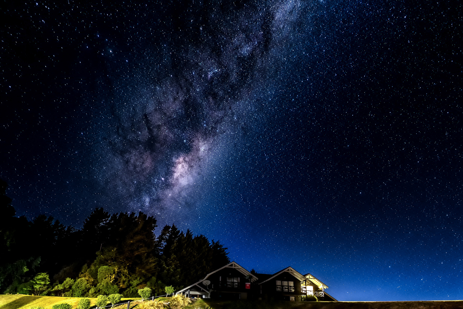 Milky way at Mt Hutt Lodge, Windwhistle, New Zealand