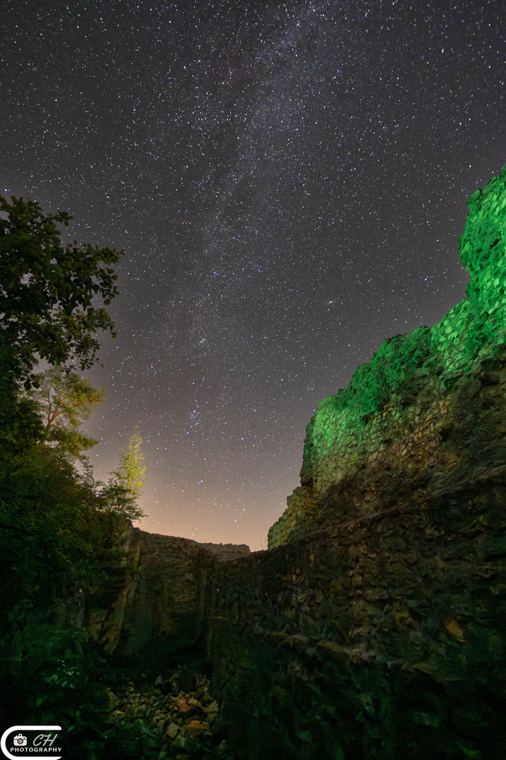 Milky way to the old castle ruin 3