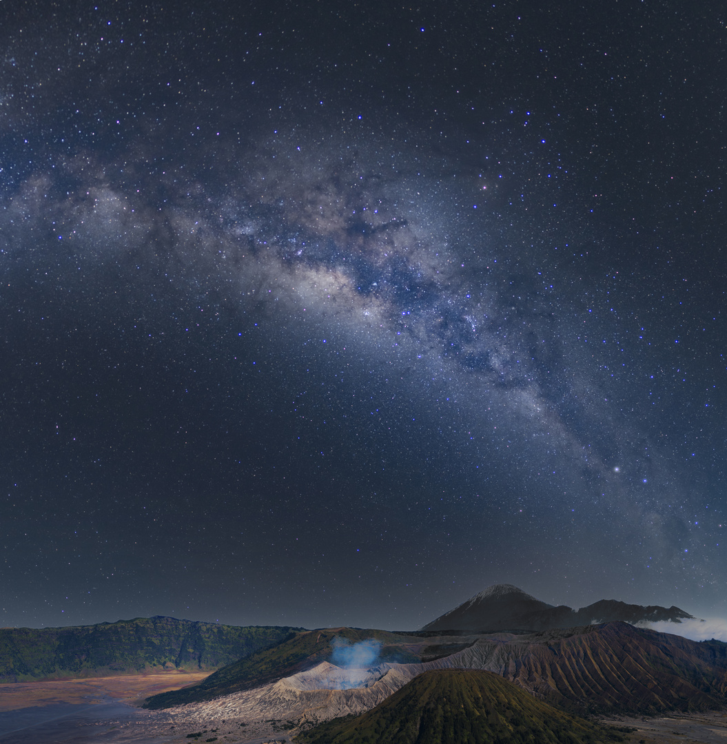 Milkyway @ Mt. Bromo