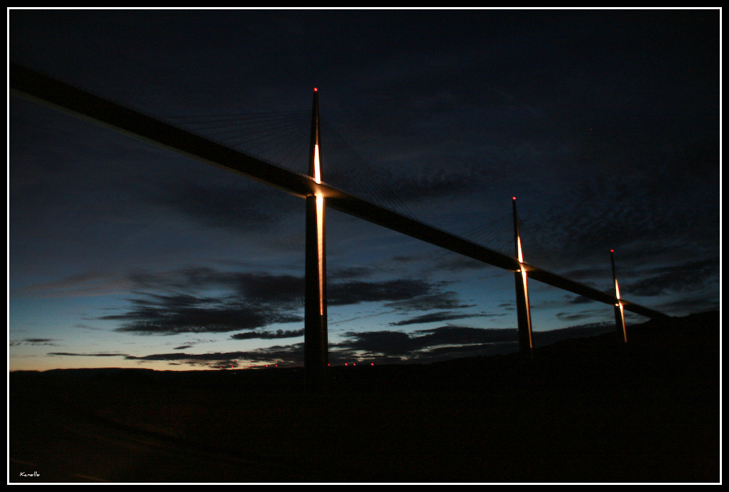 Millau by night