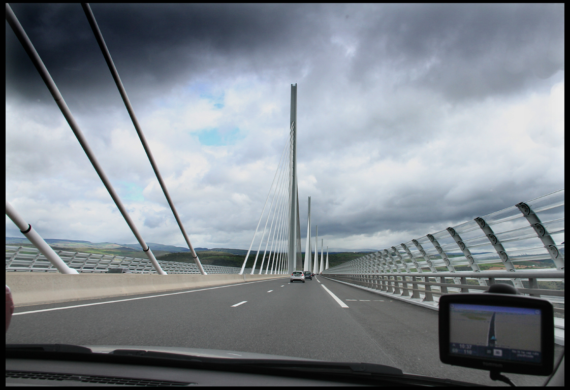 MILLAU con TOMTOM