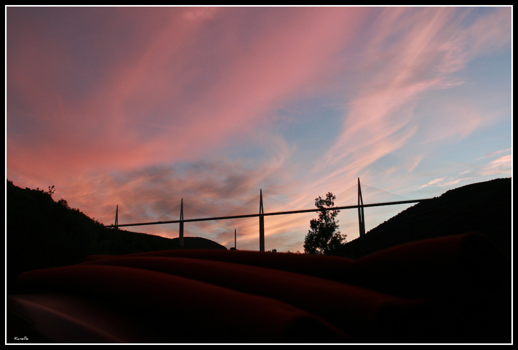 Millau's bridge by the roof of my car