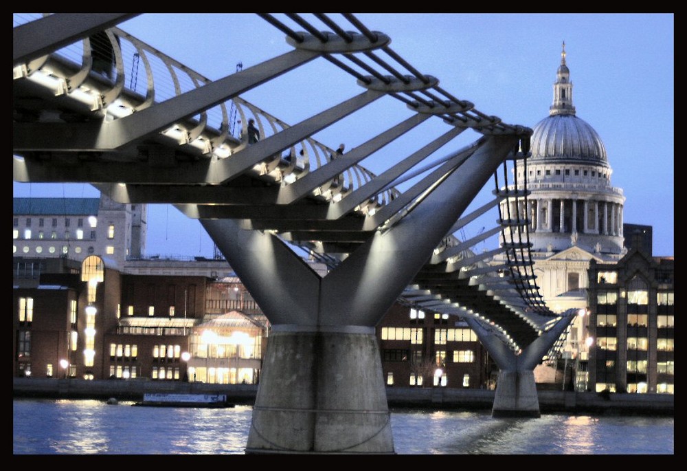 Millenium Bridge