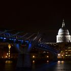 millenium bridge at night