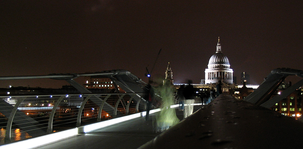 Millenium Bridge London 2004