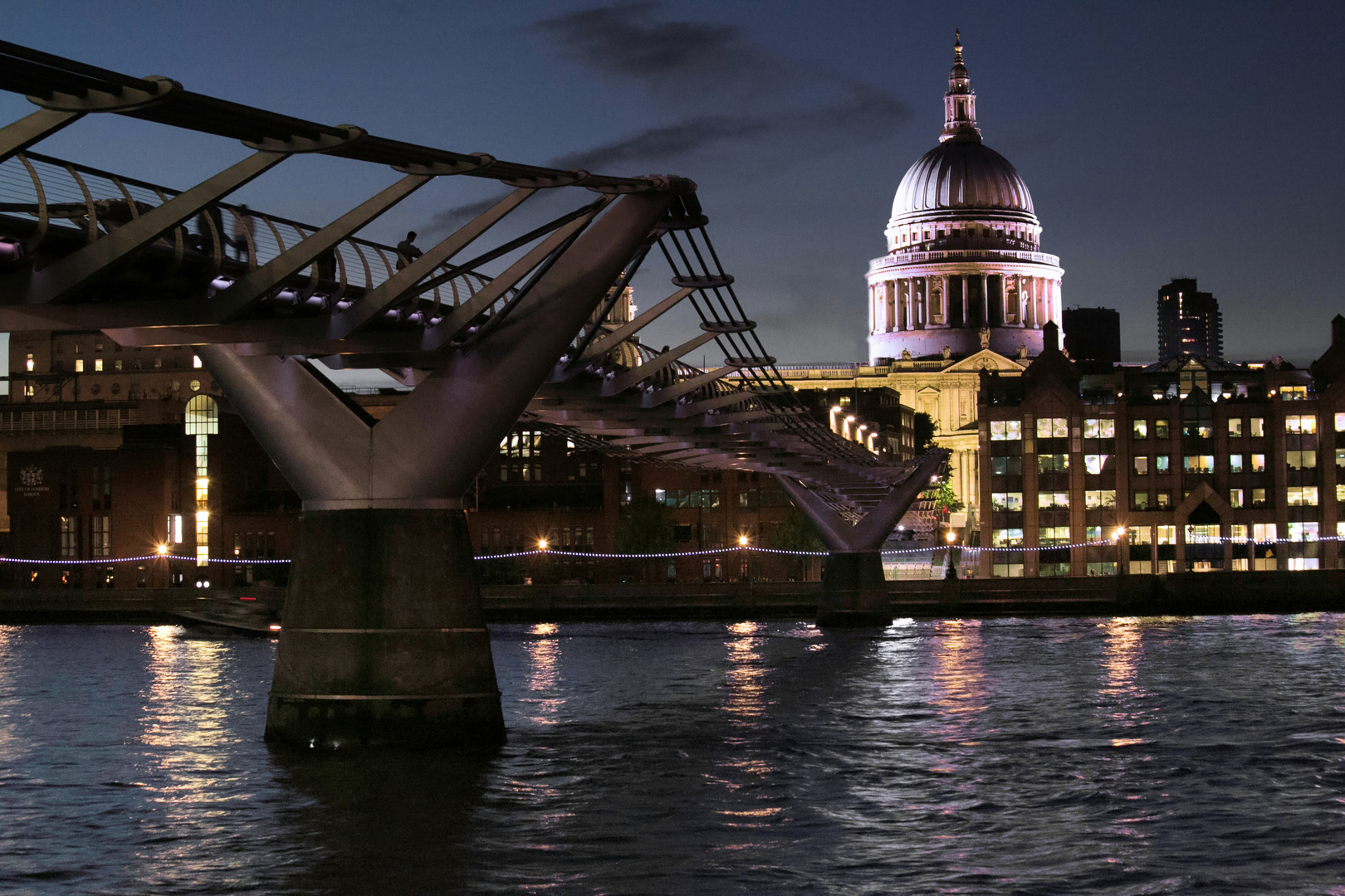 Millennium bridge