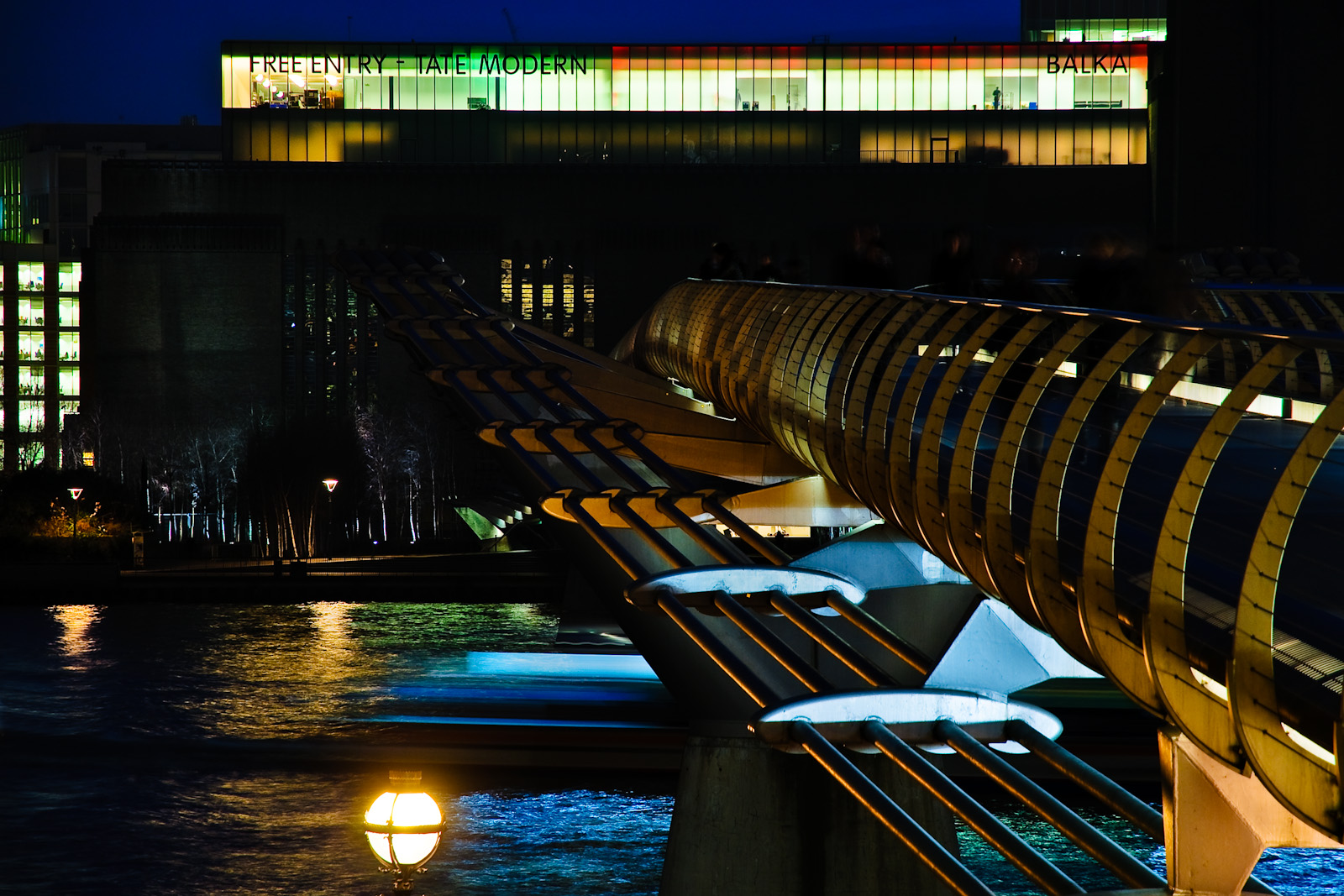 Millennium Bridge and Tate Modern