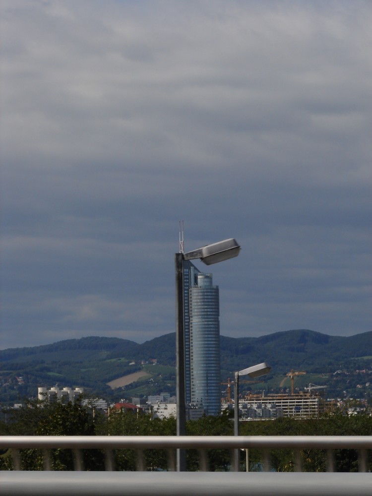 Millennium Tower (Wien)