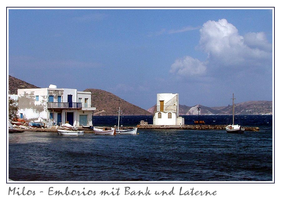 Milos - Emborios mit Bank und Laterne