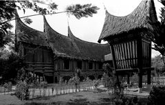 Minankabau Haus in Bukkitingi, Sumatra