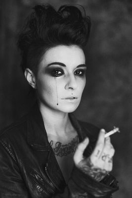 *mind is a razorblade...