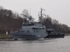 Minenjagdboot PASSAU der deutschen Marine auf dem Nord-Ostsee-Kanal