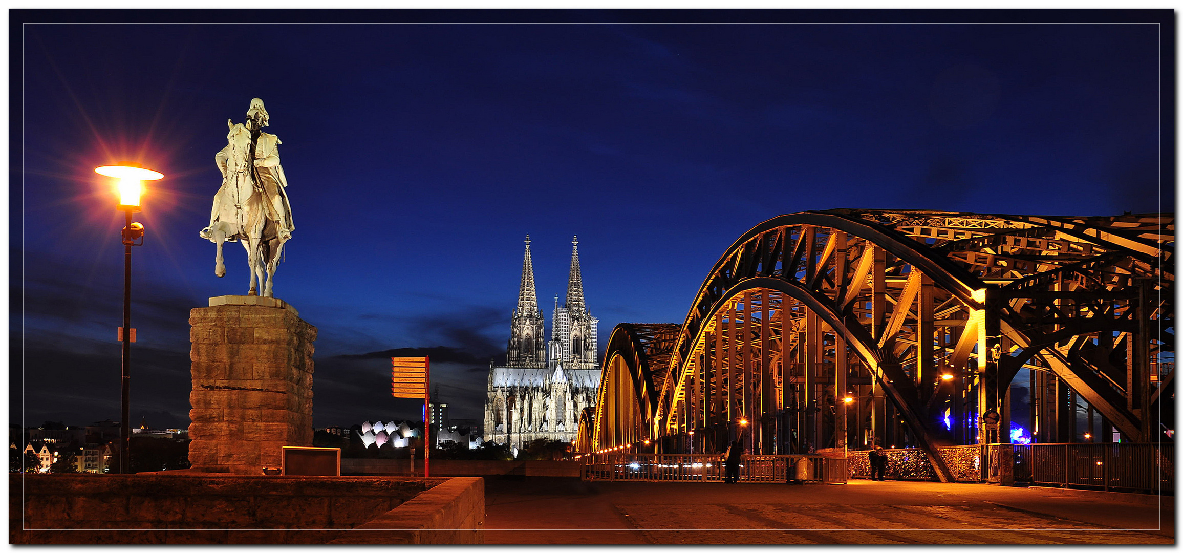 Ming Stadt bei Nacht