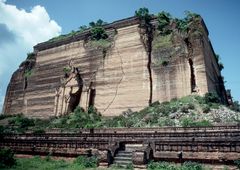 Mingun-Tempel bei Mandalay