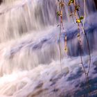 Mini cascade d'eau près de l'ascenseur à bateaux de Ronquières dans le Hainaut