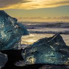 Mini-Eisberge am Strand von Jökulsárlón, Island