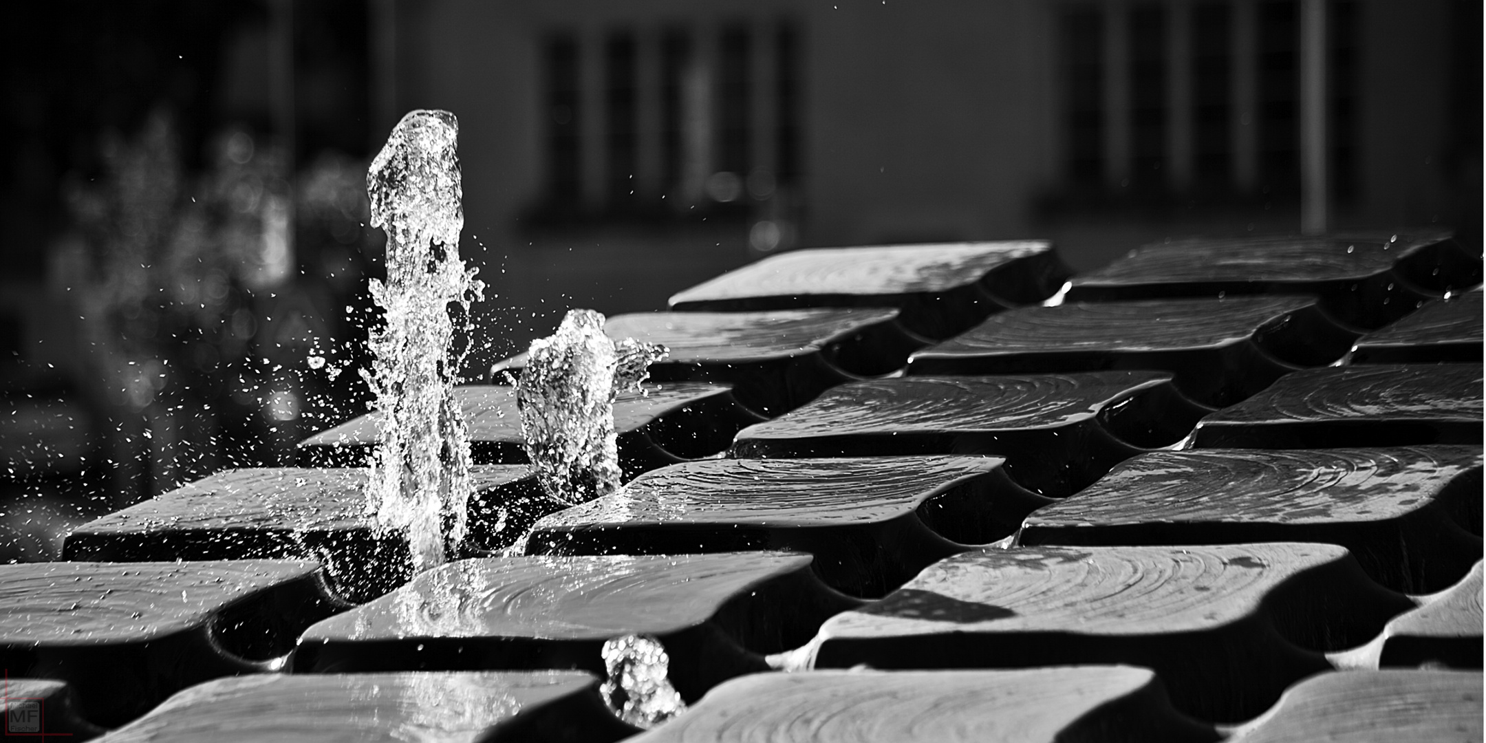 Mini-Schön-Wetter-Geysir | Stadtleben