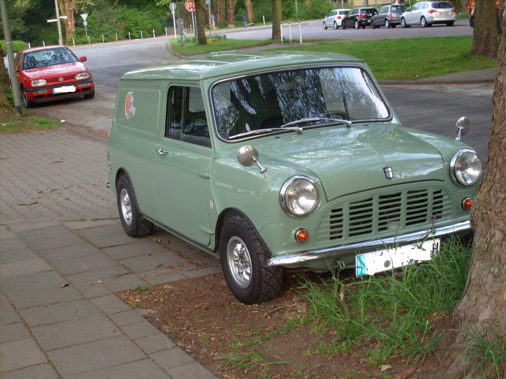 Mini Van1