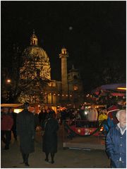 Mini-weihnachtsmarkt vor der karlskirche in wien - nix besonderes, hat eigentlich mit