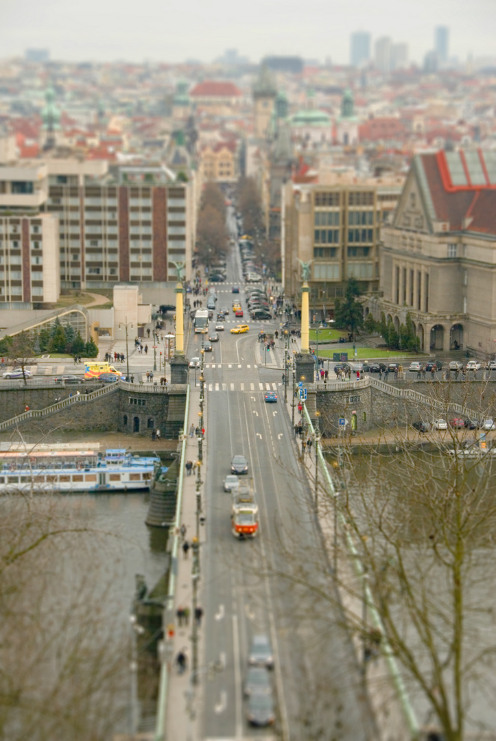 Miniatur-Prag