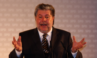 Ministerpräsident Kurt Beck (Rheinland-Pfalz) im Wahlkampf im Münchner Hofbräuhaus