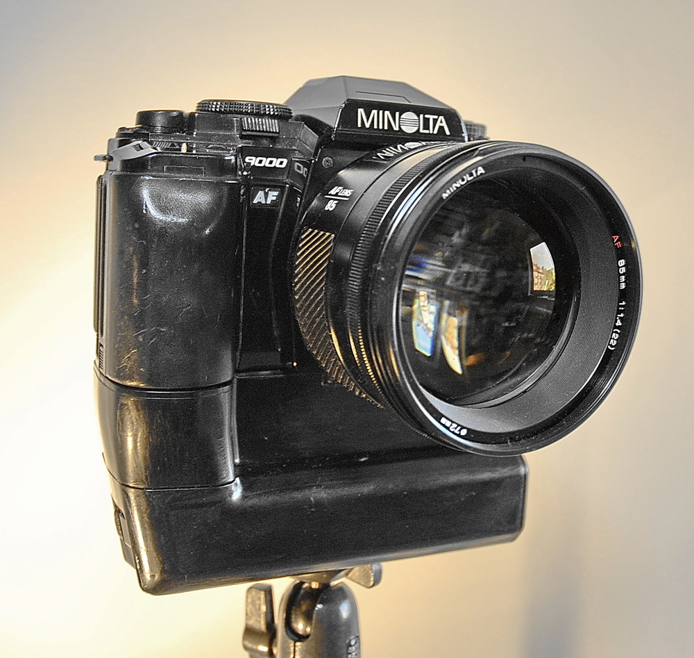 Minolta AF 9000