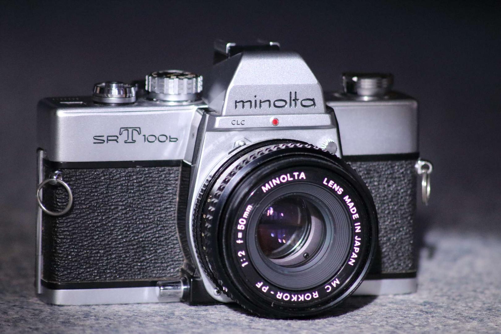 Minolta SRT 100b mit ROKKOR-PF 50 mm f/2.0