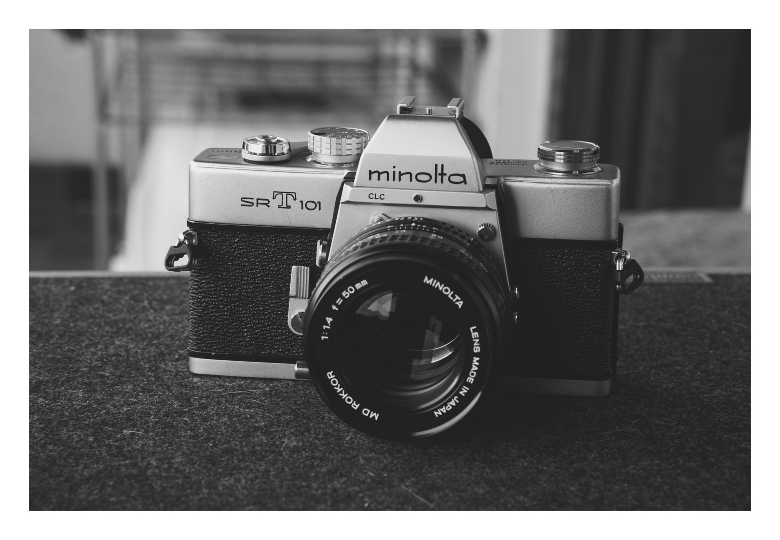 Minolta SRT 101