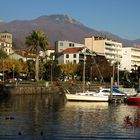 Minusio Hafen mit Promenade