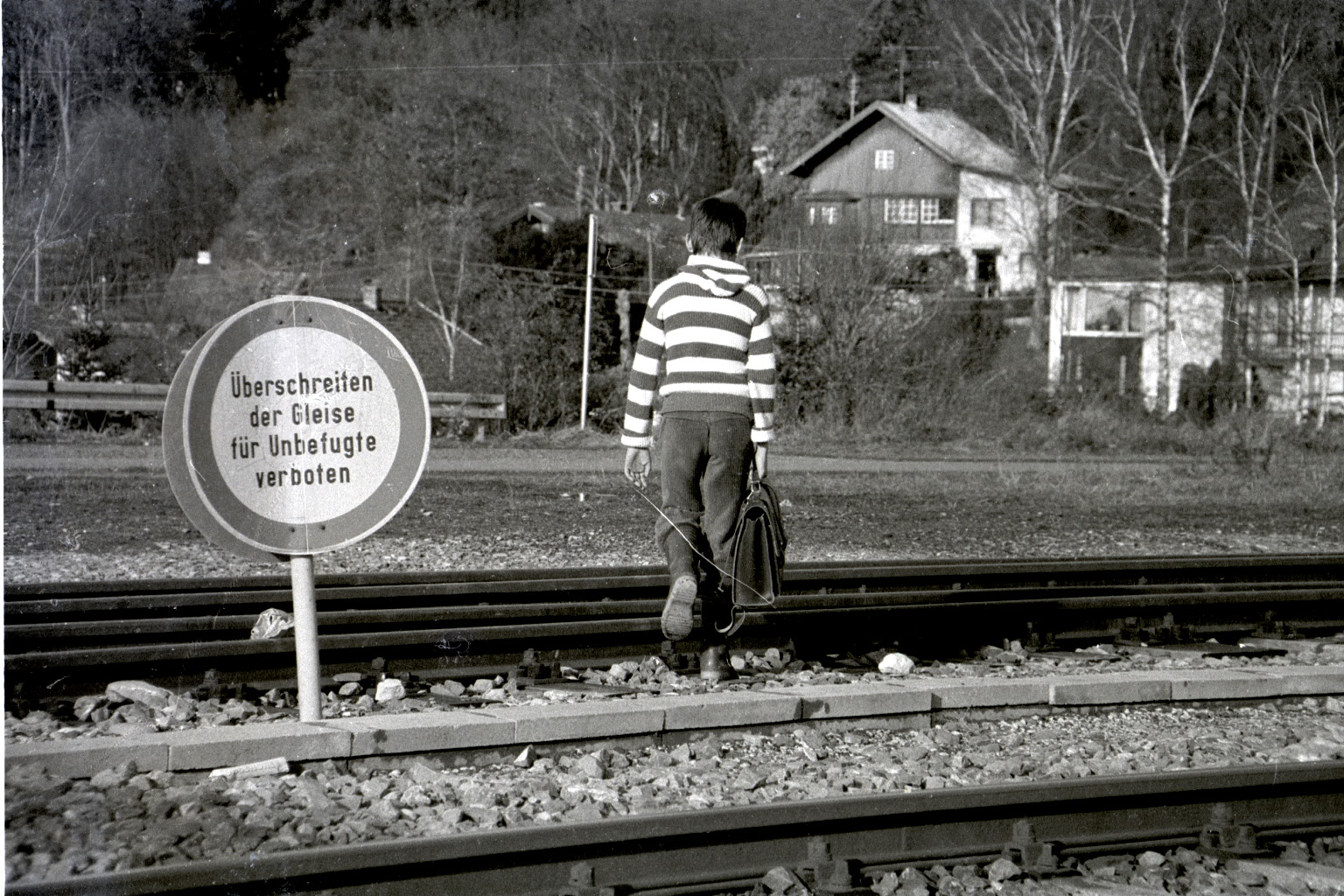 Mir Doch Egal Ich Will Nach Hause Foto Bild Archiv