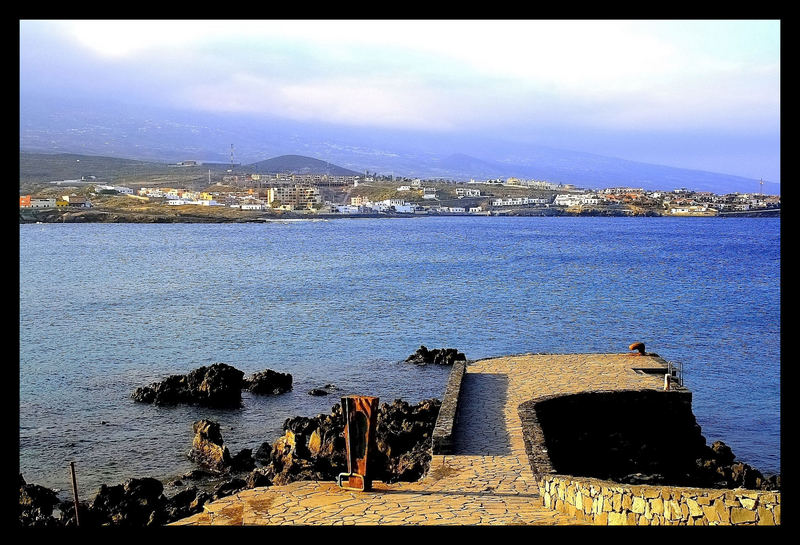 Mira desde el muelle