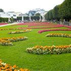 "Mirabellgarten in Salzburg, mit der Festung Salzburg"