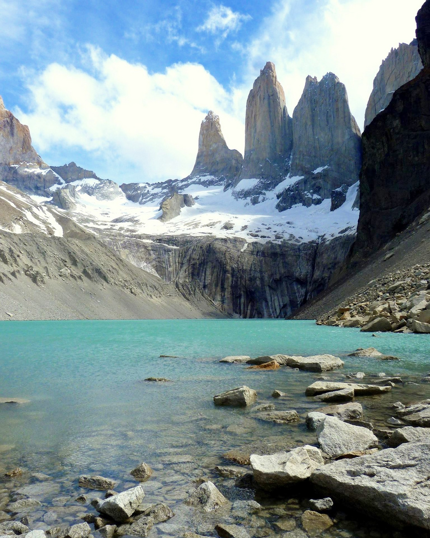 Mirador Base de las Torres, Torres del Paine Nationalpark in Chile 