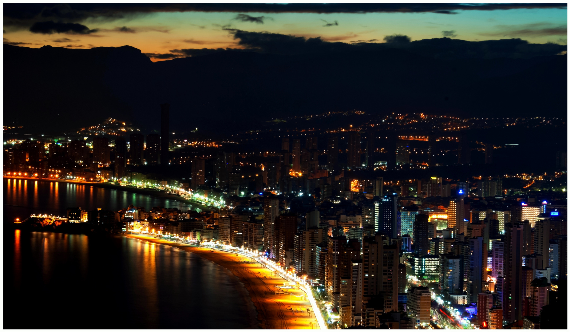 Mirador Benidorm a las 20.50 a la noche