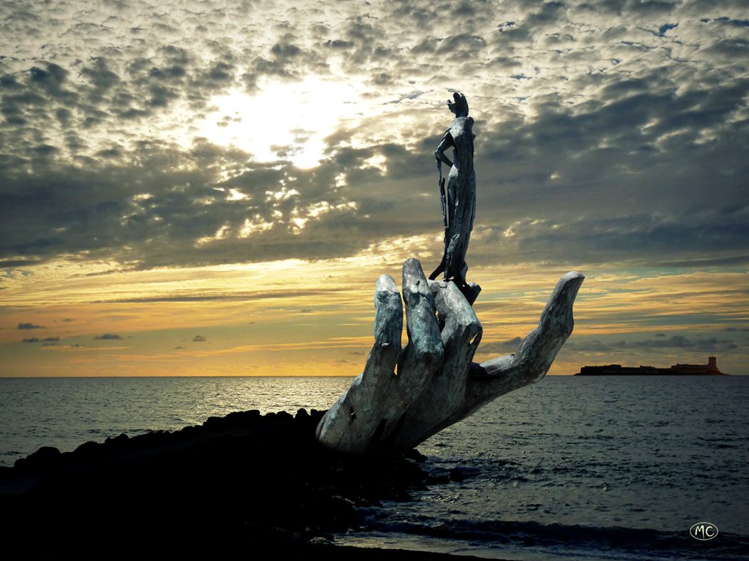 Resultado de imagen de mirando el mar