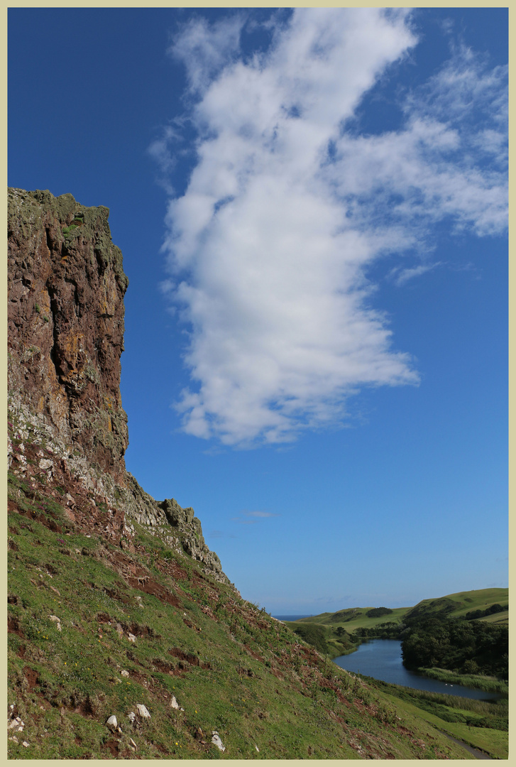 Mire Loch St Abbs head 1b