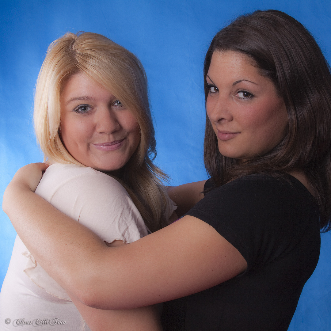 Miriam und Sandra Girlfriends 22.06.2011 im Studio UpH