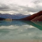 Mirror (Château Lake Louise)